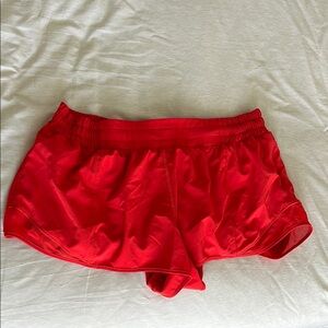 Hotty Hot LR Short 2.5" Red
